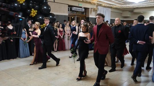 Studniówka 2025 - Zespół Szkół Technicznych w Chełmie cz. II [GALERIA ZDJĘĆ]