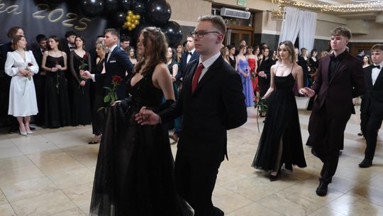 Studniówka 2025 - Zespół Szkół Technicznych w Chełmie cz. II [GALERIA ZDJĘĆ]