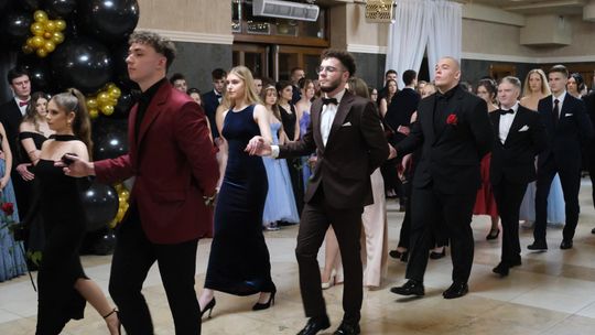 Studniówka 2025 - Zespół Szkół Technicznych w Chełmie cz. II [GALERIA ZDJĘĆ]