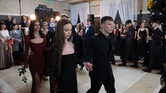 Studniówka 2025 - Zespół Szkół Technicznych w Chełmie cz. II [GALERIA ZDJĘĆ]