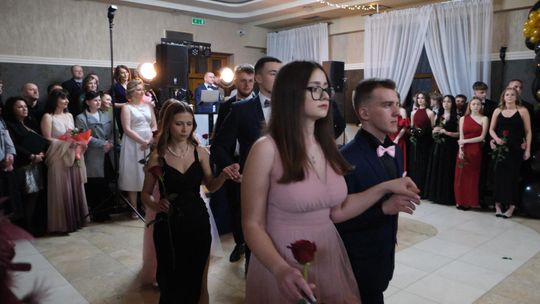 Studniówka 2025 - Zespół Szkół Technicznych w Chełmie cz. II [GALERIA ZDJĘĆ]