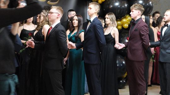 Studniówka 2025 - Zespół Szkół Technicznych w Chełmie cz. II [GALERIA ZDJĘĆ]