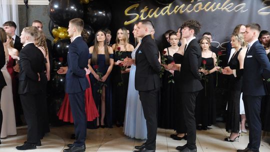 Studniówka 2025 - Zespół Szkół Technicznych w Chełmie cz. II [GALERIA ZDJĘĆ]