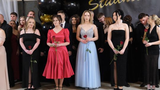 Studniówka 2025 - Zespół Szkół Technicznych w Chełmie cz. II [GALERIA ZDJĘĆ]