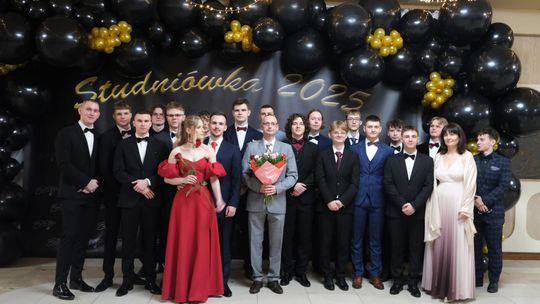 Studniówka 2025 - Zespół Szkół Technicznych w Chełmie cz. II [GALERIA ZDJĘĆ]