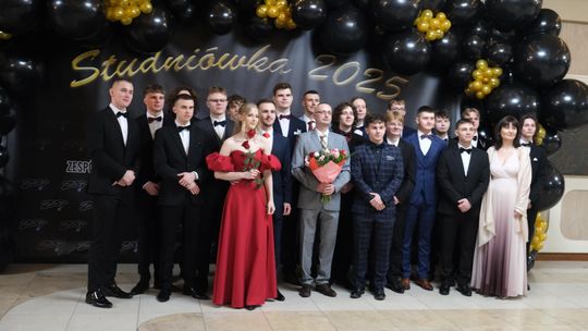 Studniówka 2025 - Zespół Szkół Technicznych w Chełmie cz. II [GALERIA ZDJĘĆ]