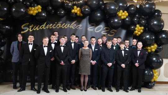 Studniówka 2025 - Zespół Szkół Technicznych w Chełmie cz. II [GALERIA ZDJĘĆ]