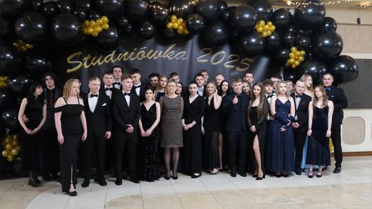 Studniówka 2025 - Zespół Szkół Technicznych w Chełmie cz. II [GALERIA ZDJĘĆ]