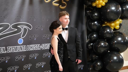 Studniówka 2025 - Zespół Szkół Technicznych w Chełmie cz. II [GALERIA ZDJĘĆ]