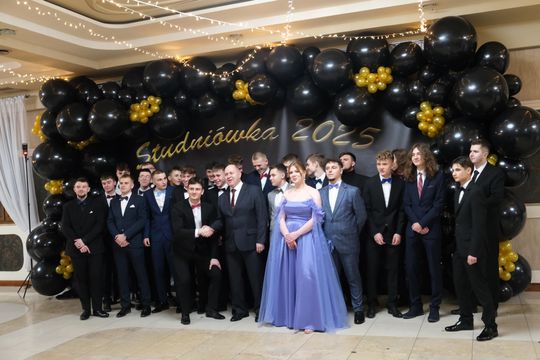 Studniówka 2025 - Zespół Szkół Technicznych w Chełmie cz. I [GALERIA ZDJĘĆ]