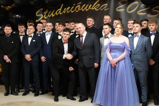 Studniówka 2025 - Zespół Szkół Technicznych w Chełmie cz. I [GALERIA ZDJĘĆ]