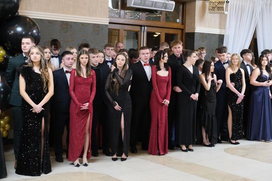 Studniówka 2025 - Zespół Szkół Technicznych w Chełmie cz. I [GALERIA ZDJĘĆ]