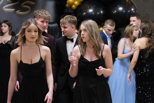 Studniówka 2025 - Zespół Szkół Technicznych w Chełmie cz. I [GALERIA ZDJĘĆ]