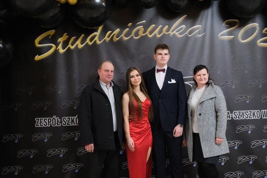 Studniówka 2025 - Zespół Szkół Technicznych w Chełmie cz. I [GALERIA ZDJĘĆ]