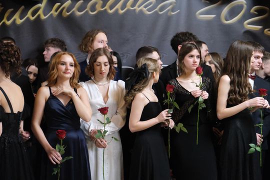 Studniówka 2025 - Zespół Szkół Technicznych w Chełmie cz. I [GALERIA ZDJĘĆ]