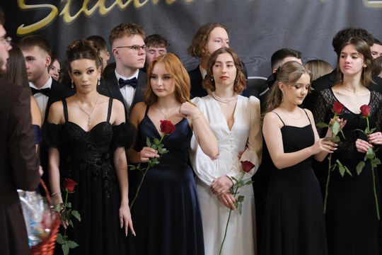 Studniówka 2025 - Zespół Szkół Technicznych w Chełmie cz. I [GALERIA ZDJĘĆ]