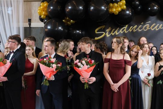 Studniówka 2025 - Zespół Szkół Technicznych w Chełmie cz. I [GALERIA ZDJĘĆ]