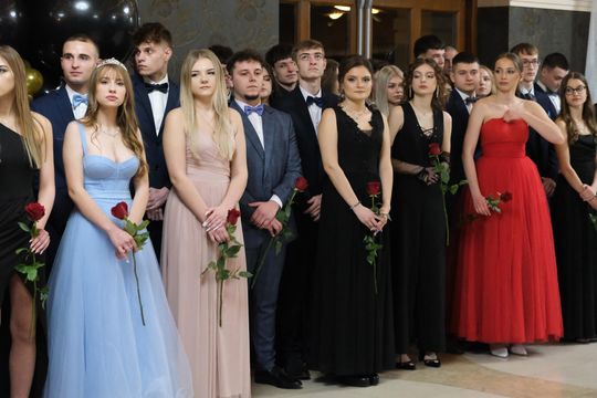 Studniówka 2025 - Zespół Szkół Technicznych w Chełmie cz. I [GALERIA ZDJĘĆ]