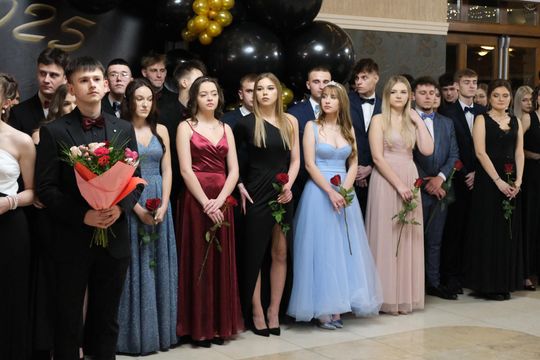 Studniówka 2025 - Zespół Szkół Technicznych w Chełmie cz. I [GALERIA ZDJĘĆ]