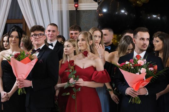 Studniówka 2025 - Zespół Szkół Technicznych w Chełmie cz. I [GALERIA ZDJĘĆ]