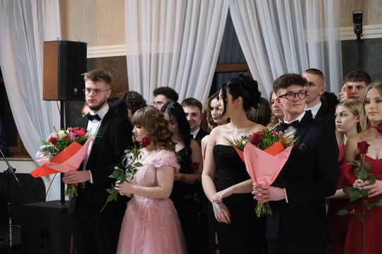 Studniówka 2025 - Zespół Szkół Technicznych w Chełmie cz. I [GALERIA ZDJĘĆ]