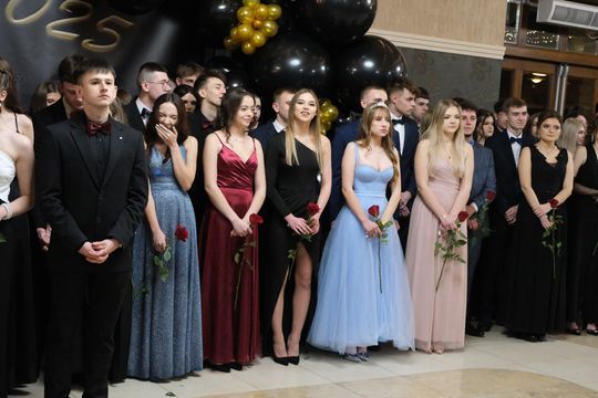 Studniówka 2025 - Zespół Szkół Technicznych w Chełmie cz. I [GALERIA ZDJĘĆ]