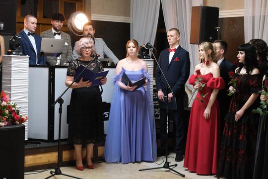 Studniówka 2025 - Zespół Szkół Technicznych w Chełmie cz. I [GALERIA ZDJĘĆ]