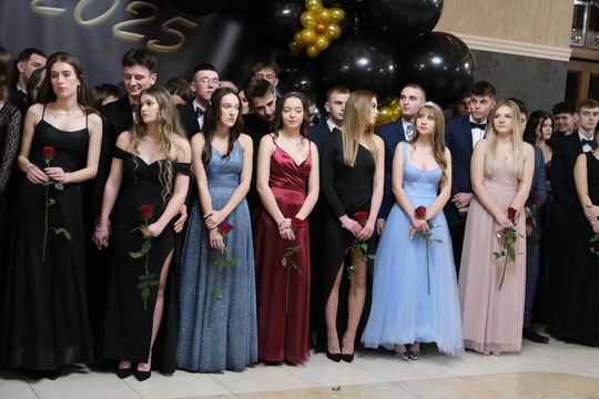 Studniówka 2025 - Zespół Szkół Technicznych w Chełmie cz. I [GALERIA ZDJĘĆ]