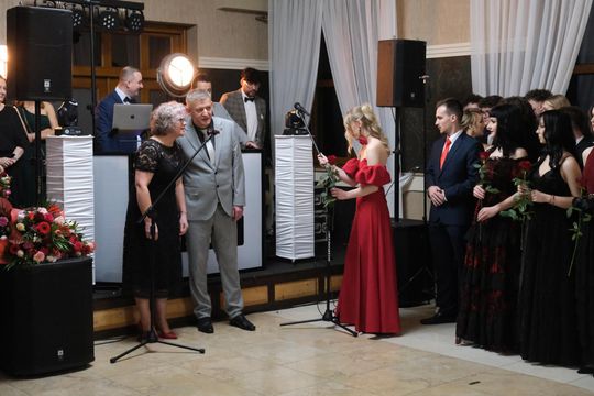 Studniówka 2025 - Zespół Szkół Technicznych w Chełmie cz. I [GALERIA ZDJĘĆ]