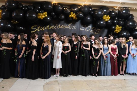 Studniówka 2025 - Zespół Szkół Technicznych w Chełmie cz. I [GALERIA ZDJĘĆ]