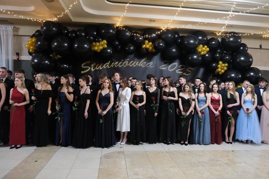 Studniówka 2025 - Zespół Szkół Technicznych w Chełmie cz. I [GALERIA ZDJĘĆ]