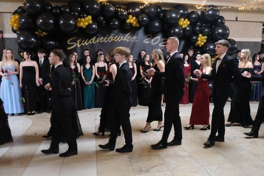 Studniówka 2025 - Zespół Szkół Technicznych w Chełmie cz. I [GALERIA ZDJĘĆ]