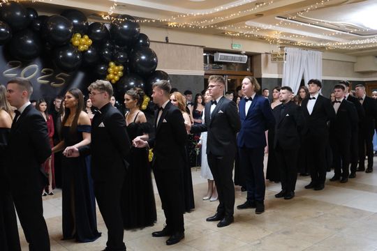 Studniówka 2025 - Zespół Szkół Technicznych w Chełmie cz. I [GALERIA ZDJĘĆ]