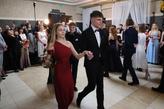 Studniówka 2025 - Zespół Szkół Technicznych w Chełmie cz. I [GALERIA ZDJĘĆ]