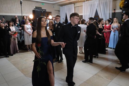 Studniówka 2025 - Zespół Szkół Technicznych w Chełmie cz. I [GALERIA ZDJĘĆ]