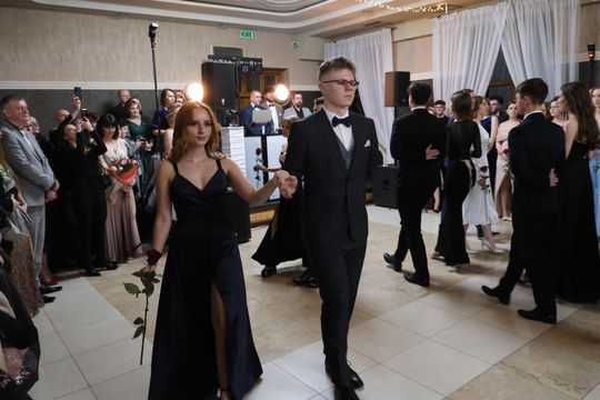 Studniówka 2025 - Zespół Szkół Technicznych w Chełmie cz. I [GALERIA ZDJĘĆ]