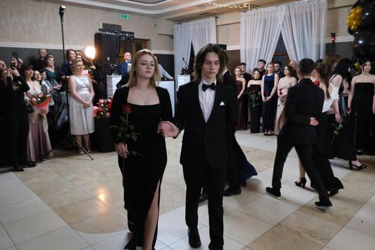 Studniówka 2025 - Zespół Szkół Technicznych w Chełmie cz. I [GALERIA ZDJĘĆ]