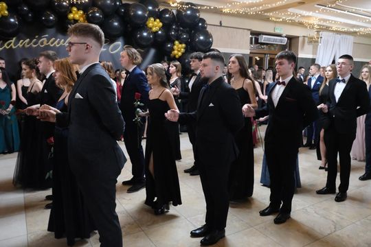 Studniówka 2025 - Zespół Szkół Technicznych w Chełmie cz. I [GALERIA ZDJĘĆ]