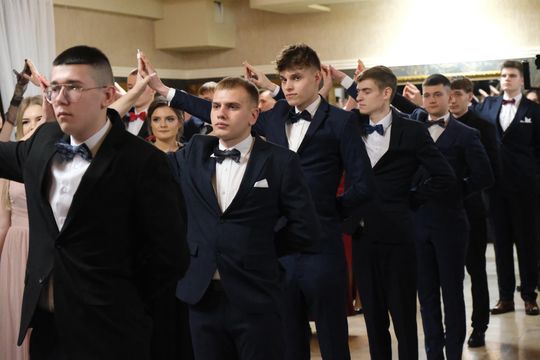 Studniówka 2025 - Zespół Szkół Technicznych w Chełmie cz. I [GALERIA ZDJĘĆ]