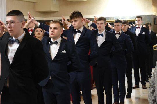 Studniówka 2025 - Zespół Szkół Technicznych w Chełmie cz. I [GALERIA ZDJĘĆ]