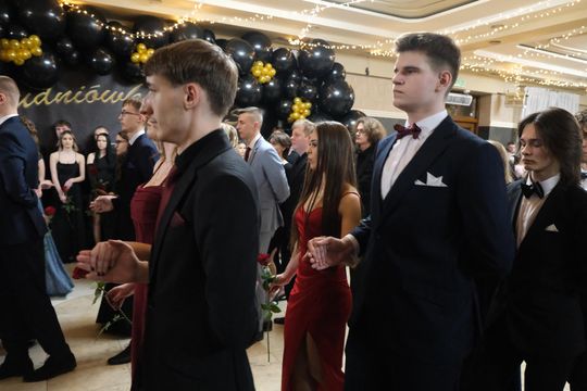 Studniówka 2025 - Zespół Szkół Technicznych w Chełmie cz. I [GALERIA ZDJĘĆ]