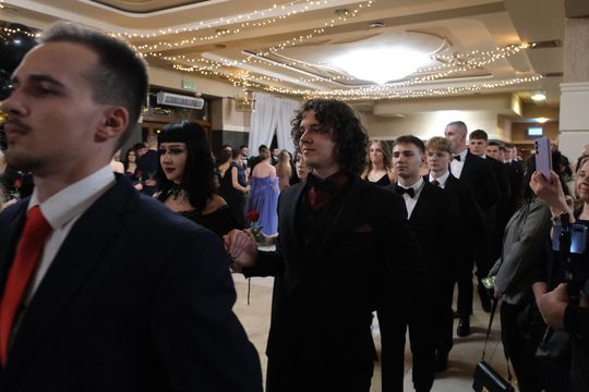 Studniówka 2025 - Zespół Szkół Technicznych w Chełmie cz. I [GALERIA ZDJĘĆ]