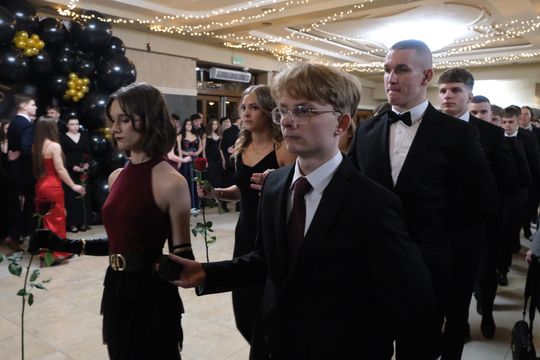 Studniówka 2025 - Zespół Szkół Technicznych w Chełmie cz. I [GALERIA ZDJĘĆ]