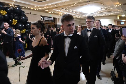 Studniówka 2025 - Zespół Szkół Technicznych w Chełmie cz. I [GALERIA ZDJĘĆ]