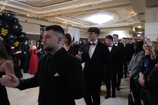 Studniówka 2025 - Zespół Szkół Technicznych w Chełmie cz. I [GALERIA ZDJĘĆ]