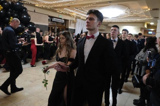 Studniówka 2025 - Zespół Szkół Technicznych w Chełmie cz. I [GALERIA ZDJĘĆ]