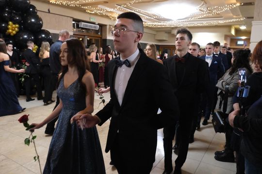 Studniówka 2025 - Zespół Szkół Technicznych w Chełmie cz. I [GALERIA ZDJĘĆ]