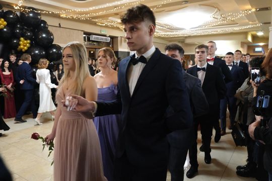 Studniówka 2025 - Zespół Szkół Technicznych w Chełmie cz. II [GALERIA ZDJĘĆ]