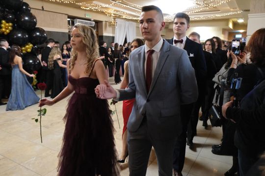 Studniówka 2025 - Zespół Szkół Technicznych w Chełmie cz. II [GALERIA ZDJĘĆ]