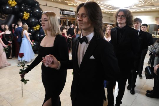 Studniówka 2025 - Zespół Szkół Technicznych w Chełmie cz. II [GALERIA ZDJĘĆ]